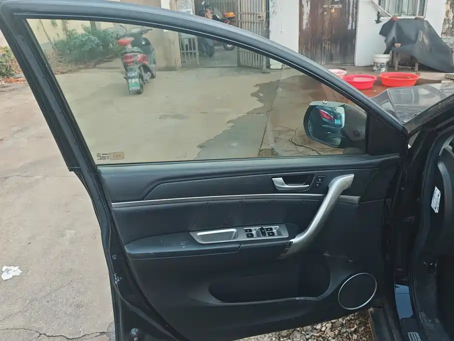 Haval M6 — миниатюра 7