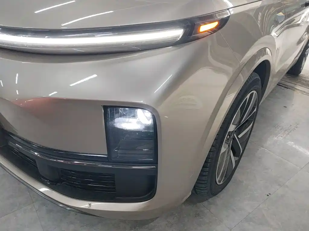 Li Auto Li L8 — миниатюра 24