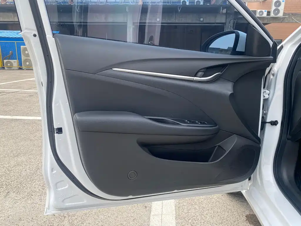Buick Excelle — миниатюра 8