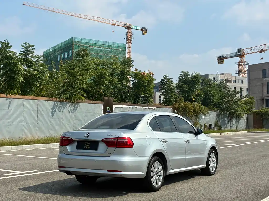 Volkswagen Lavida — миниатюра 5