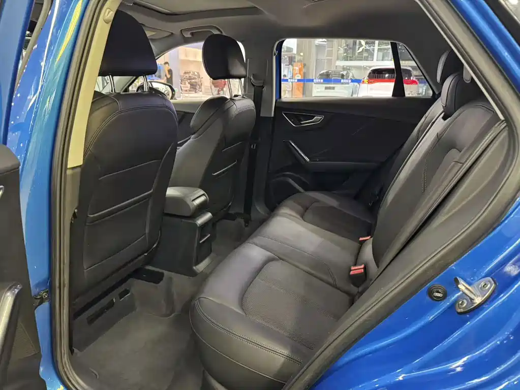Audi Q2L e-tron — миниатюра 9