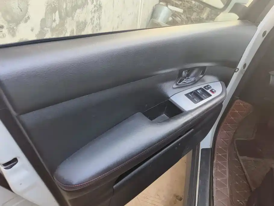 BYD S6 — миниатюра 7