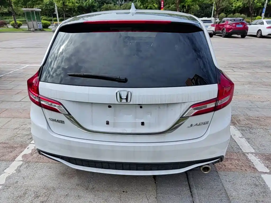 Honda Jade — миниатюра 6