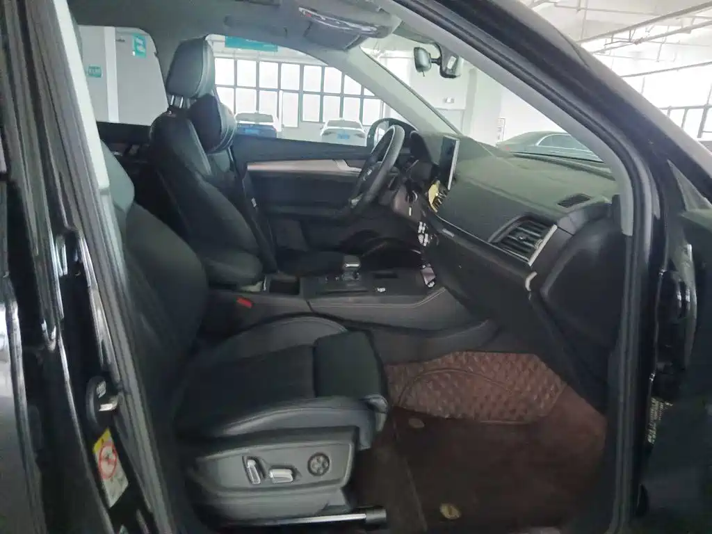 Audi Q5L — миниатюра 11