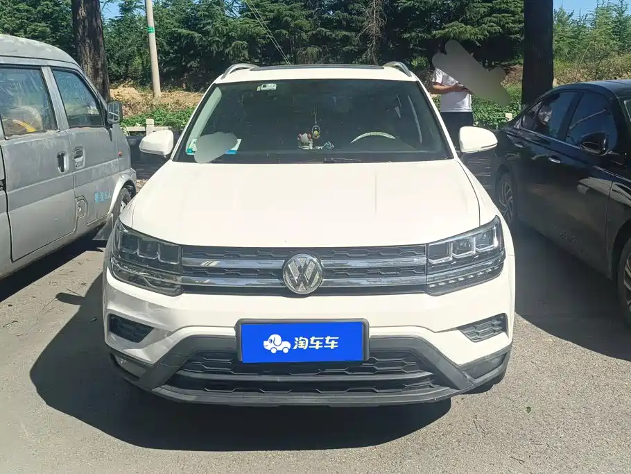 Volkswagen Tharu — миниатюра 2