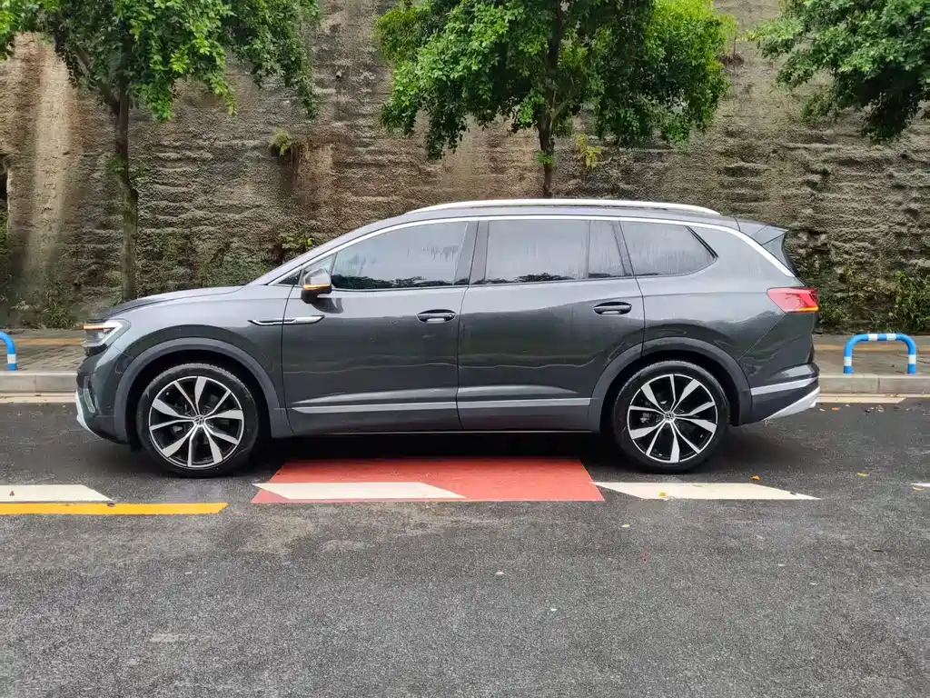 Volkswagen Talagon — миниатюра 4