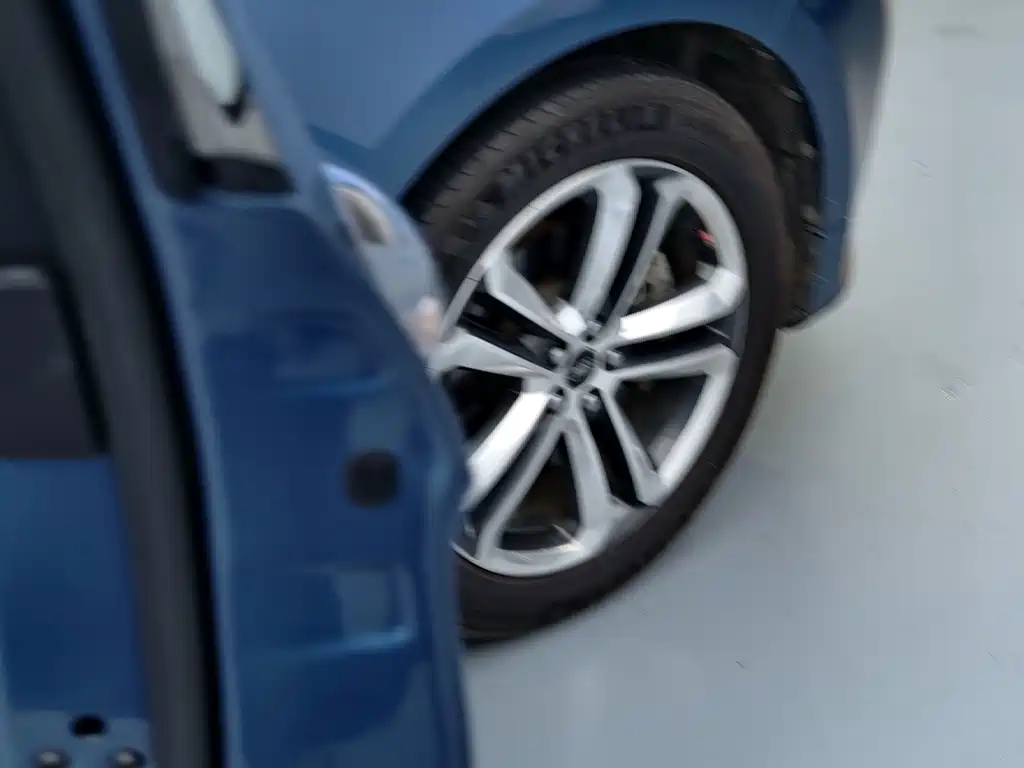 Ford Edge — миниатюра 13