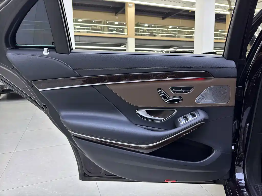 Mercedes-Benz S-Class — миниатюра 3