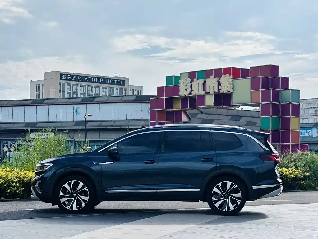 Volkswagen Viloran 2025 380TSI Luxury Pro 6 мест