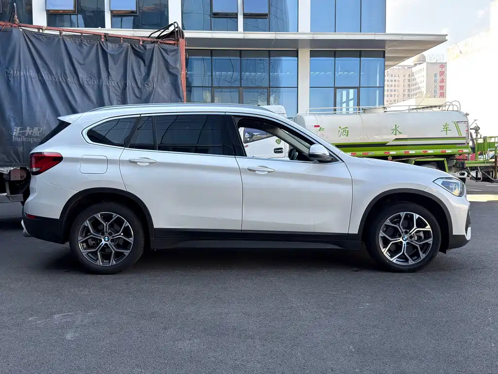 BMW X1 — миниатюра 6