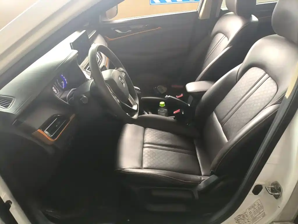 Changan Eado DT — миниатюра 15
