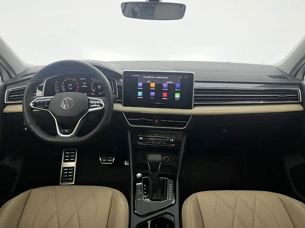 Volkswagen Tiguan L — миниатюра 11