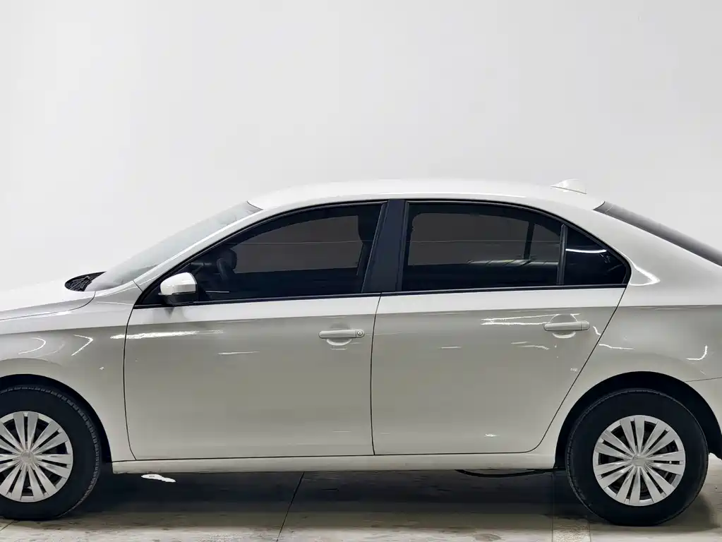 Volkswagen Santana — миниатюра 7