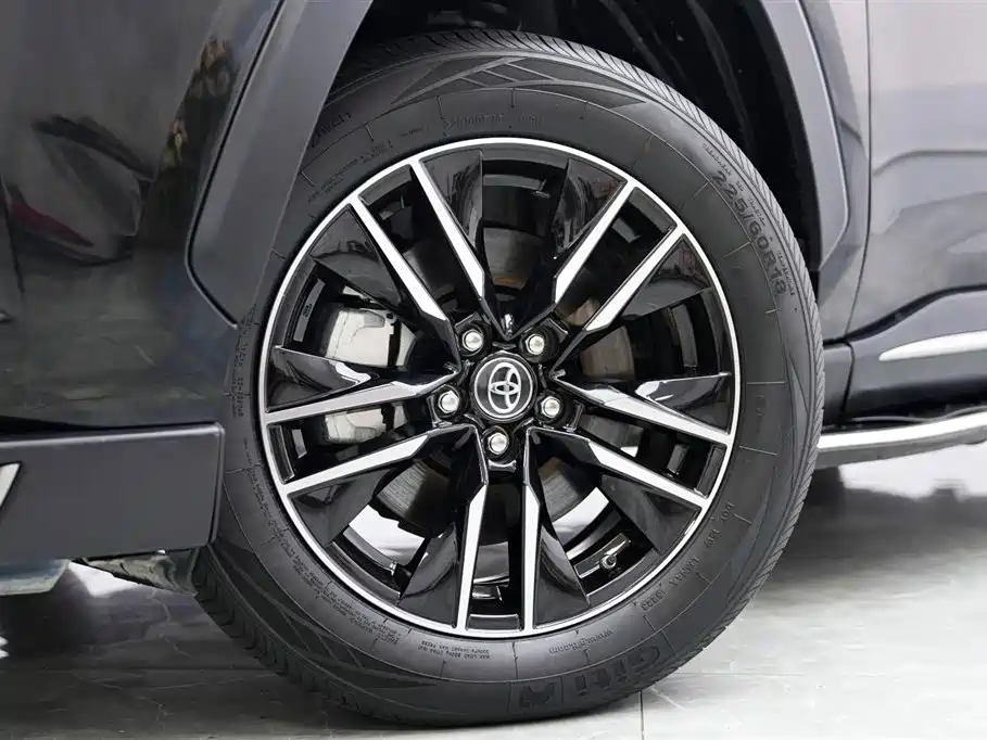 Toyota Wildlander New Energy — миниатюра 3