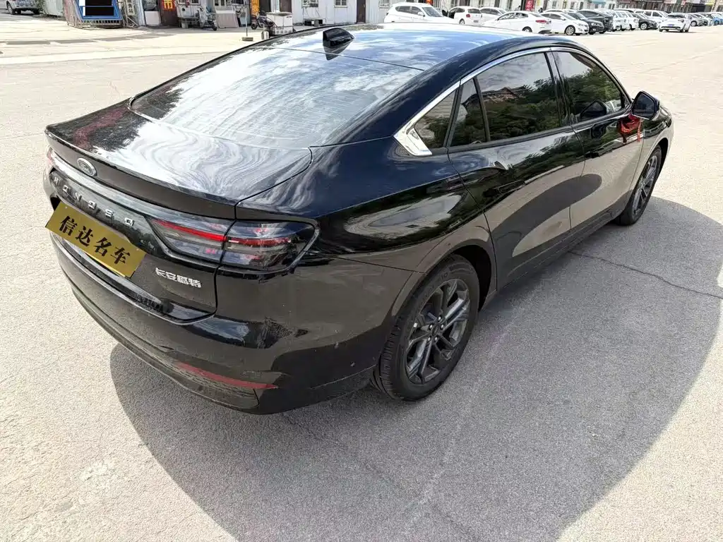 Ford Mondeo — миниатюра 9