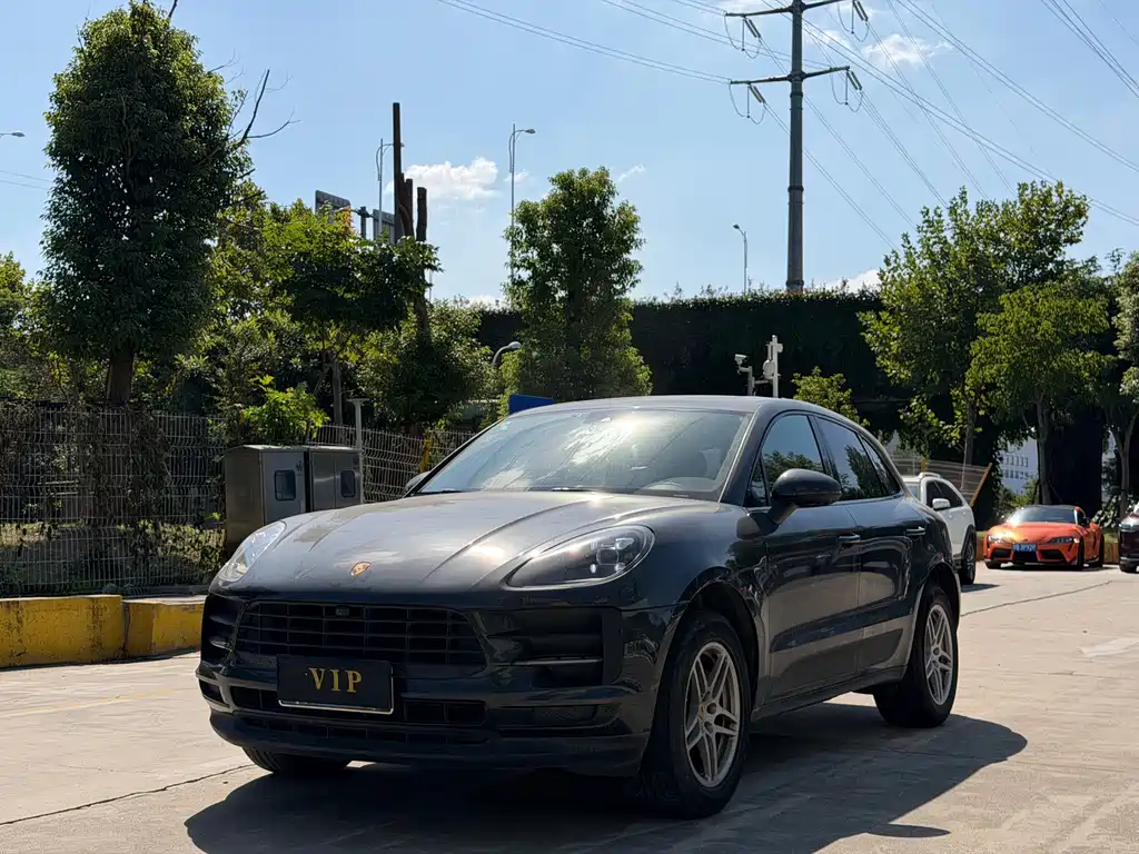 Porsche Macan — миниатюра 3