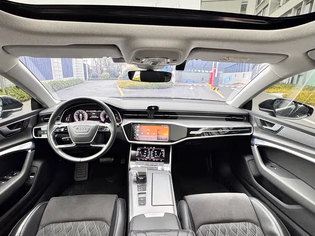 Audi A7L — миниатюра 5