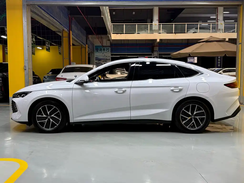 BYD Qin L — миниатюра 8