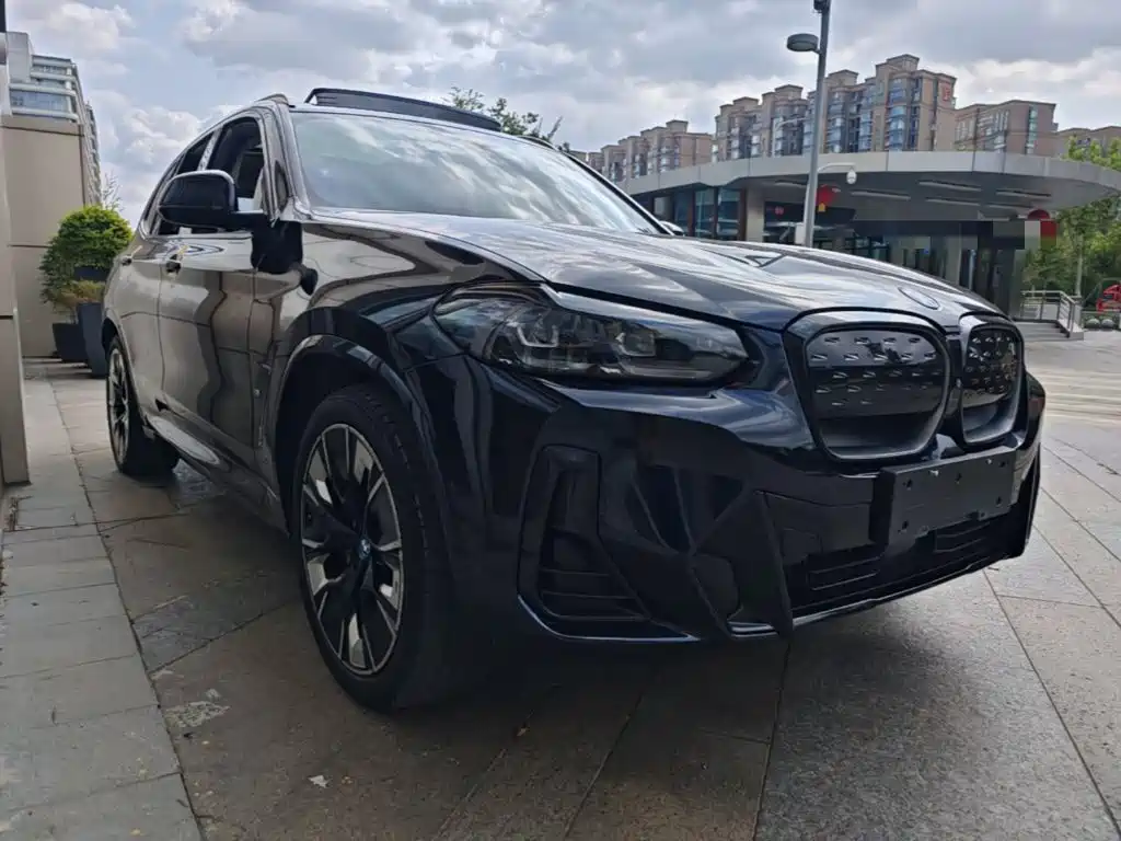 BMW iX3 — миниатюра 4