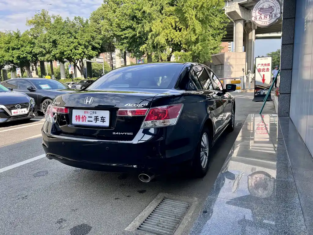 Honda Accord — миниатюра 7