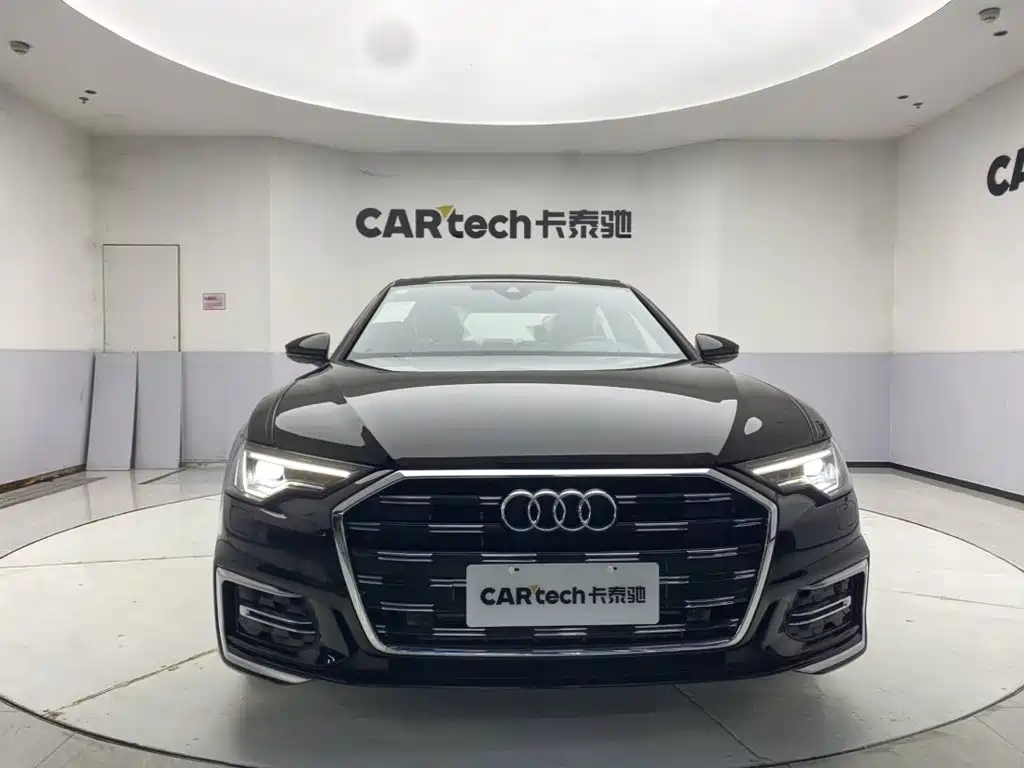 Audi A6L 2025 40 TFSI Luxury