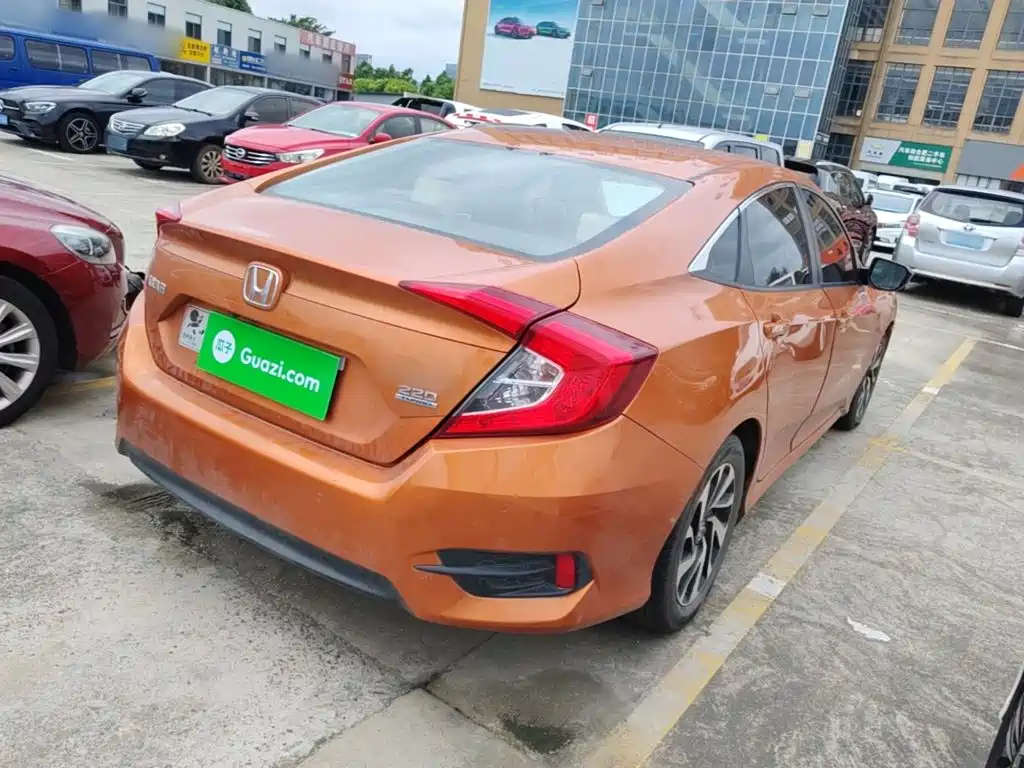 Honda Civic — миниатюра 7
