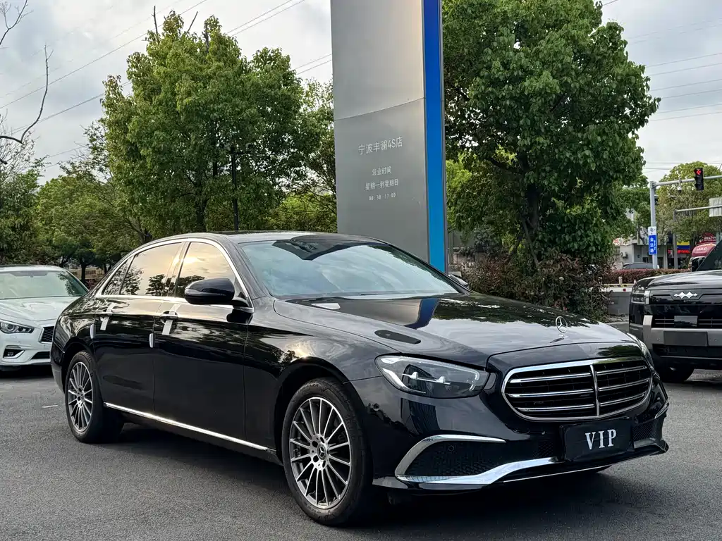 Mercedes-Benz E-Class E 2022 E 260 L