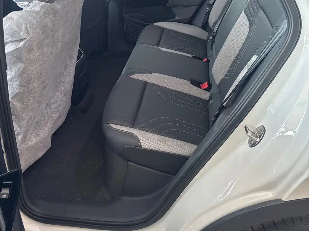 VOLKSWAGEN ID.4 CROZZ