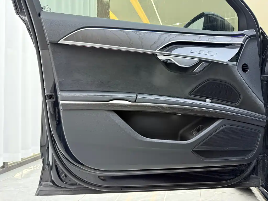 Audi A8 2023 A8L 50 TFSI quattro