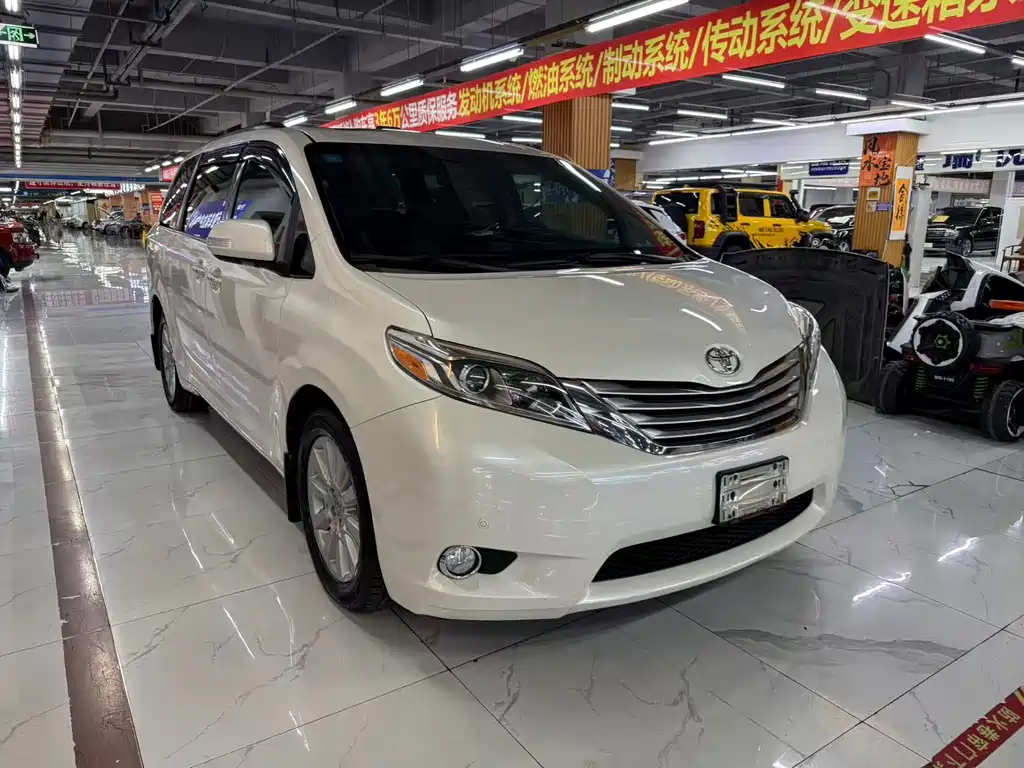 Toyota Sienna
