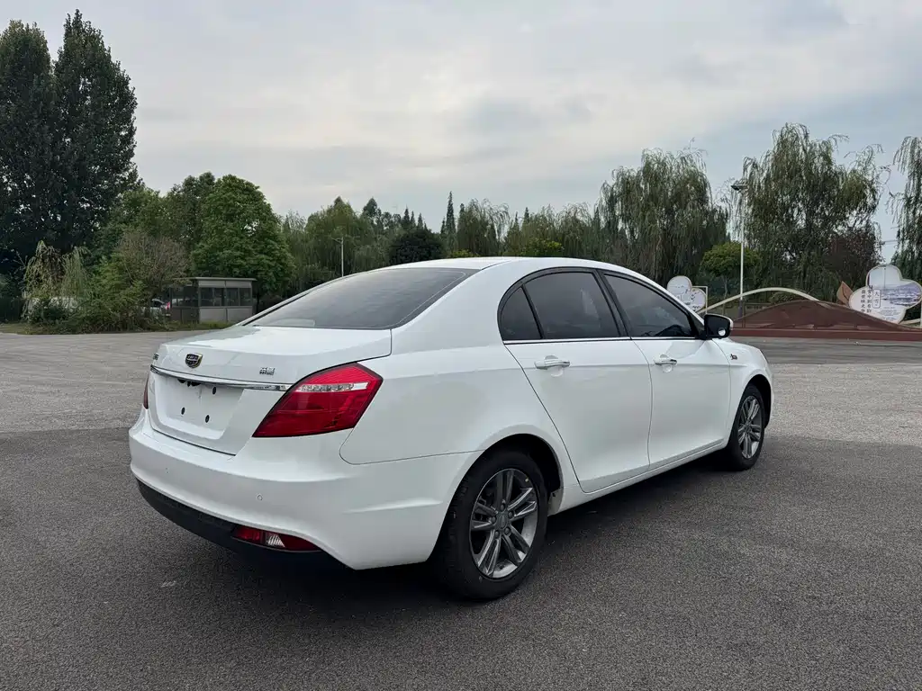 Geely Emgrand — миниатюра 7