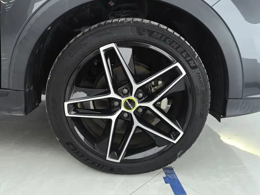 Roewe RX5 — миниатюра 6