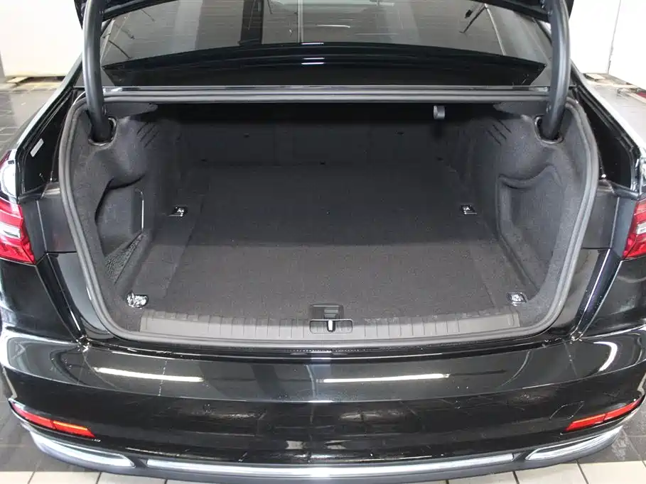 Audi A6L 2022 40 TFSI Luxury
