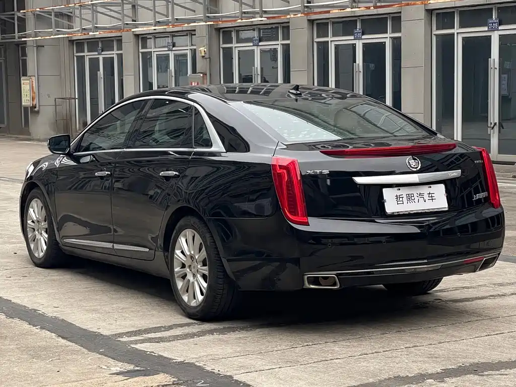 Cadillac XTS — миниатюра 8