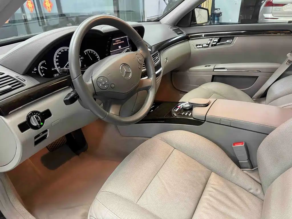 Mercedes-Benz S-Class S 2010 S 300 L Luxury