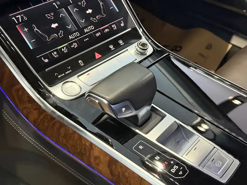 Audi A8 — миниатюра 9