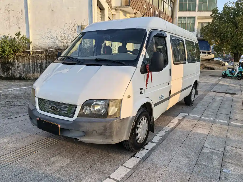 Ford Transit Classic 2011