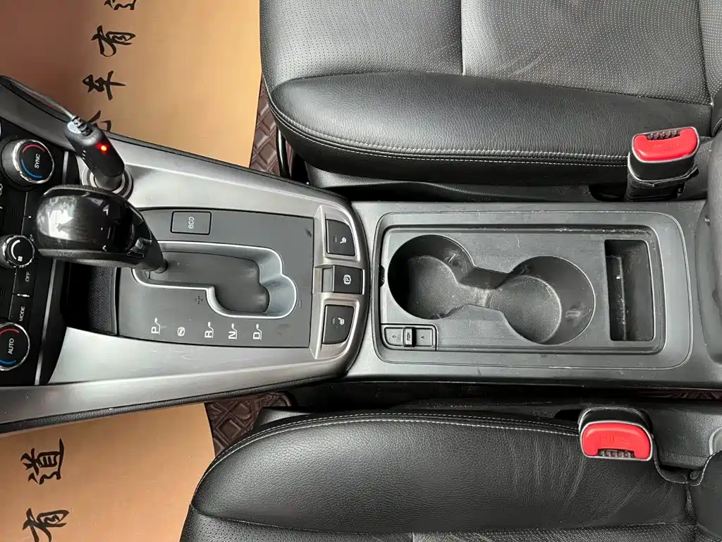 Chevrolet Captiva — миниатюра 13