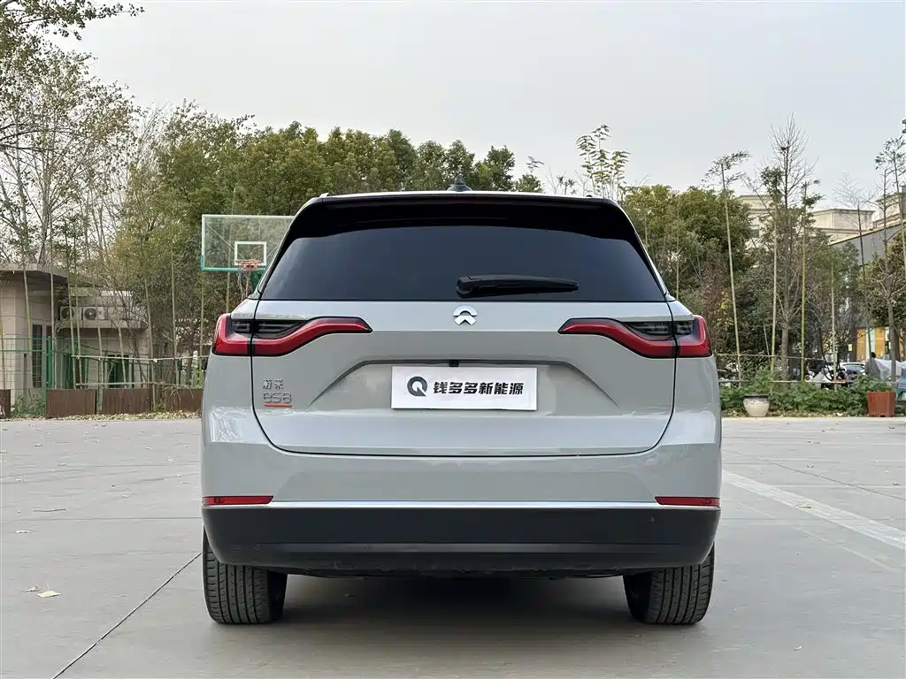 NIO NIO ES8