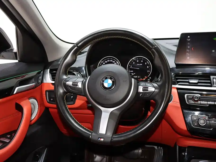 BMW X2 2023 — фото 13