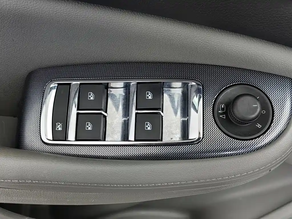Chevrolet Malibu — миниатюра 9