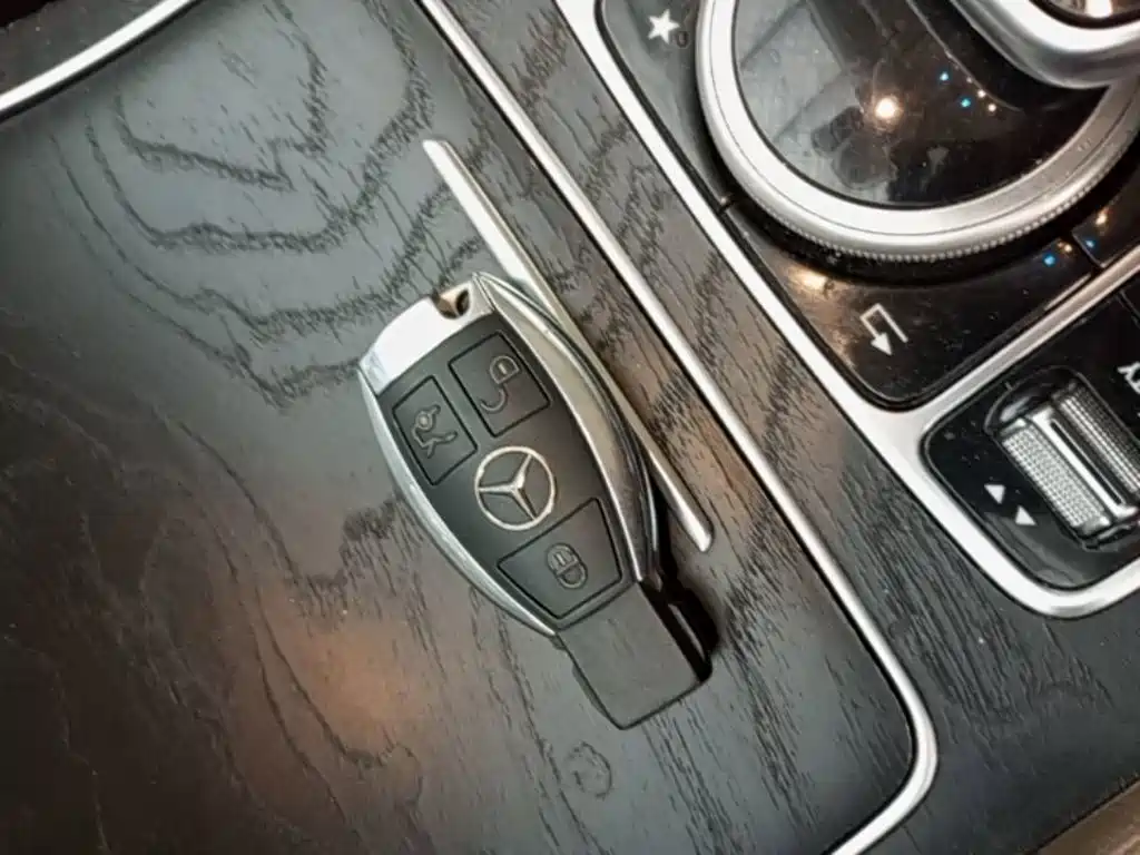 Mercedes-Benz C-Class — миниатюра 9