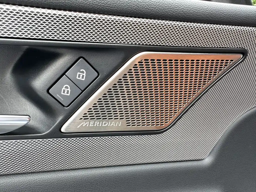 Jaguar XEL — миниатюра 19