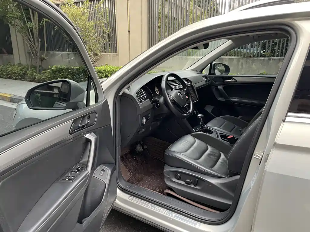 Volkswagen Tiguan L — миниатюра 9