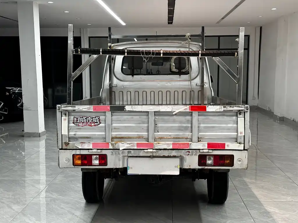 DFSK C32 — миниатюра 5