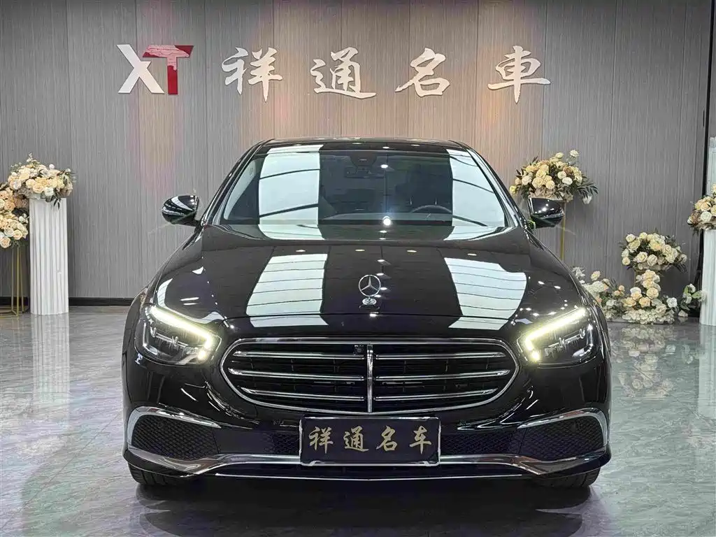 Mercedes-Benz E-Class — миниатюра 2