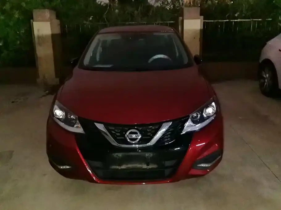 Nissan Tiida — миниатюра 2