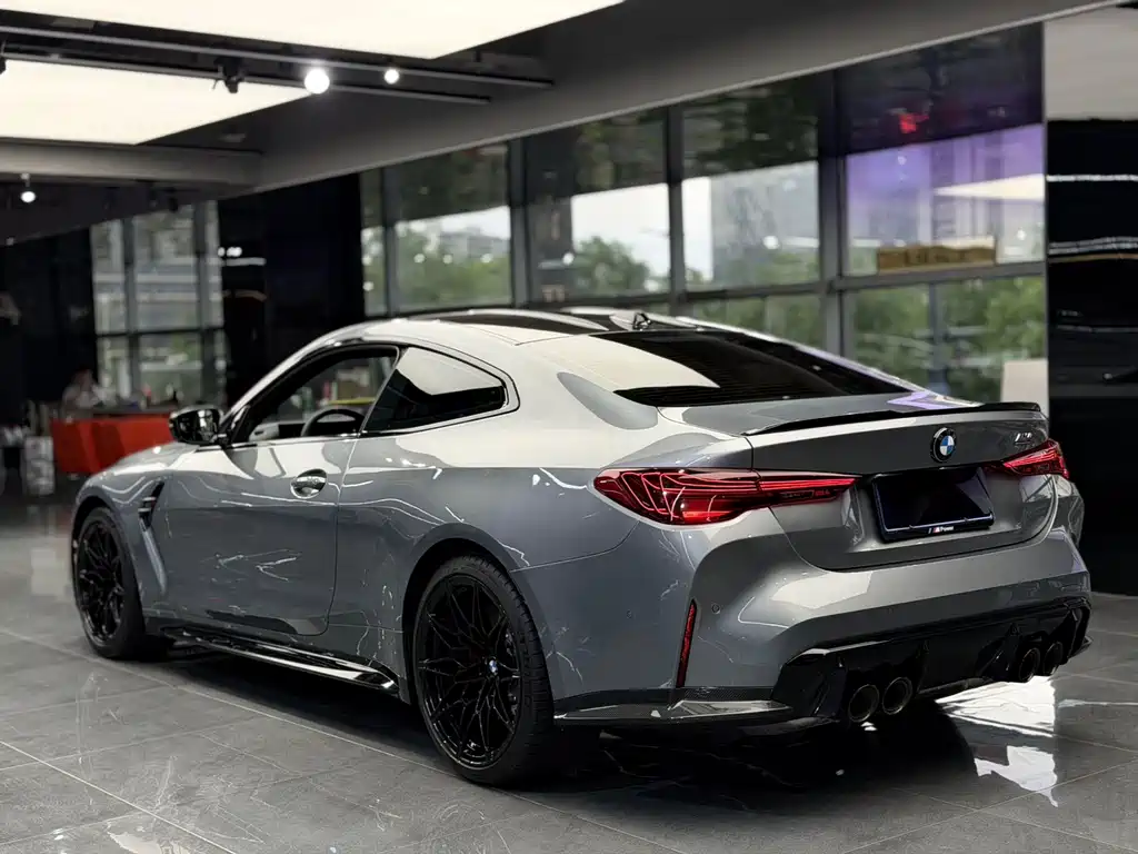 BMW M4 2024 M4 M xDrive