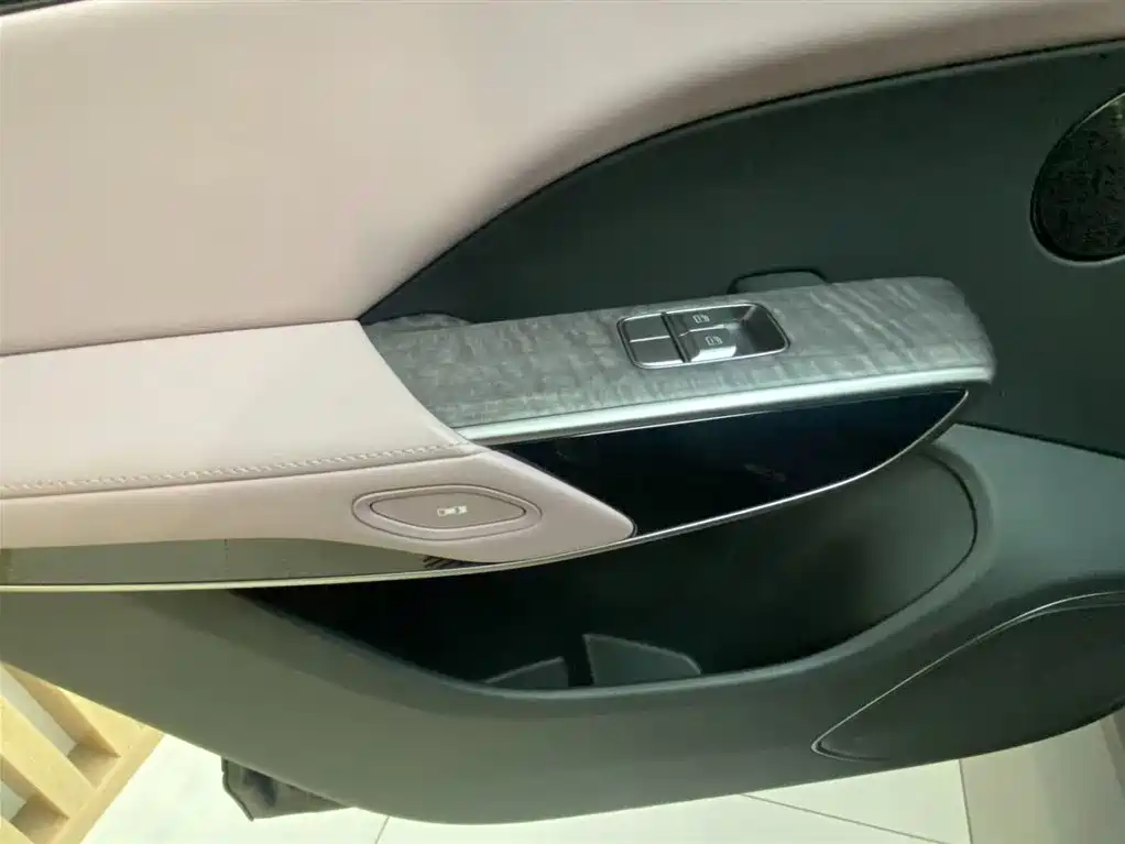 Hongqi HONGQI TIANGONG 08