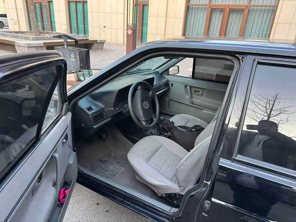 Volkswagen Santana Classic — миниатюра 9